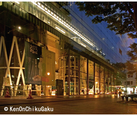 せんだいメディアテーク8