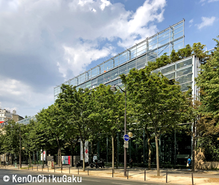 カルティエ現代美術財団1